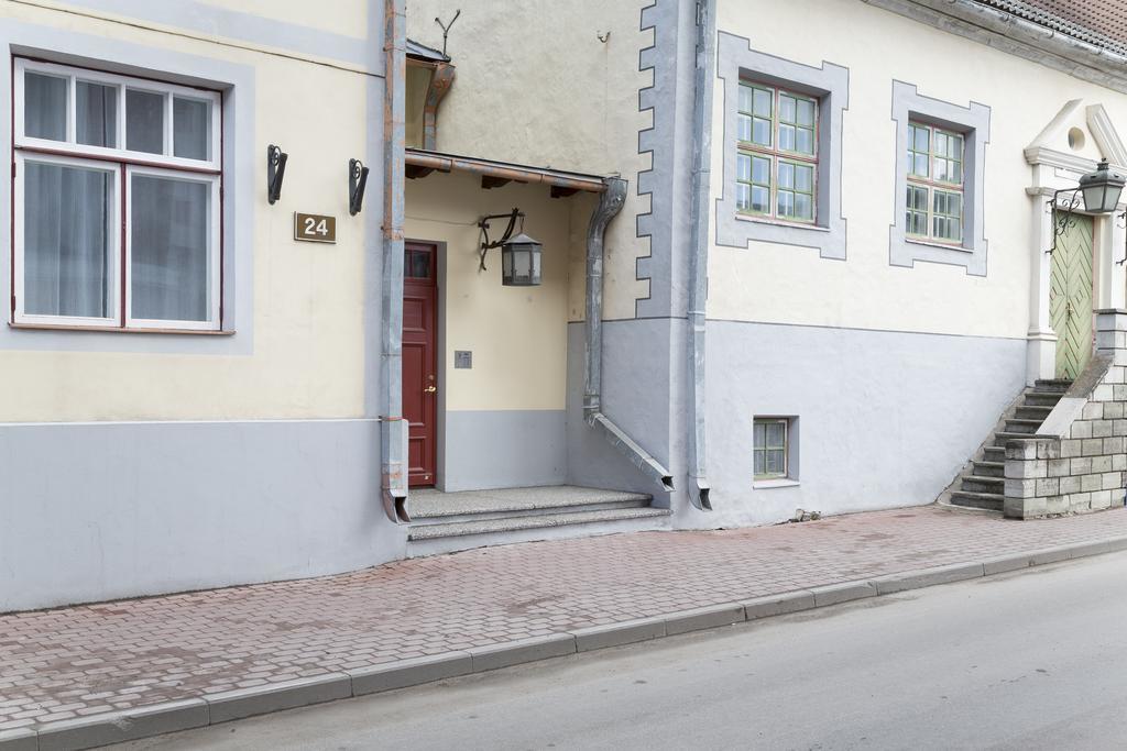 Saaresalu City Center Apartment Parnu Exterior photo